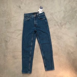 Brand new Zara mom fit jeans